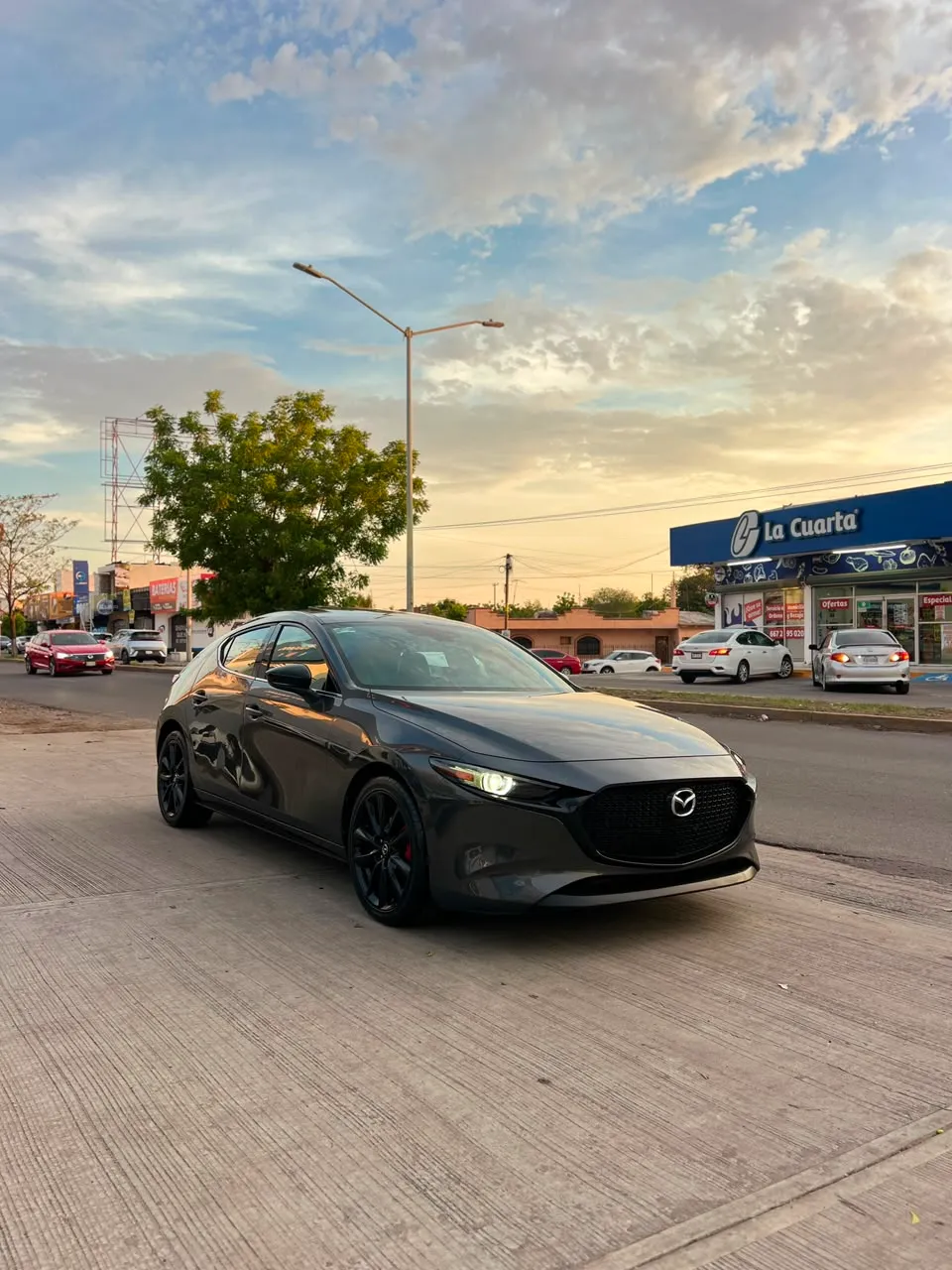 MAZDA 3 GRAND